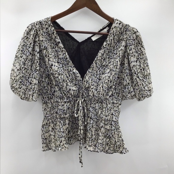 Astr Alexis Black Multi Floral  Puff Sleeve Blouse - Picture 3 of 13